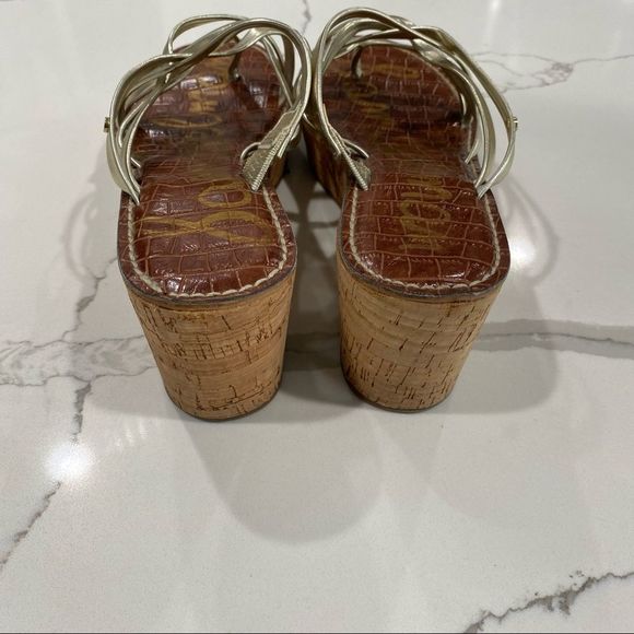 Sam Edelman Gold Wedges - Picture 3 of 5